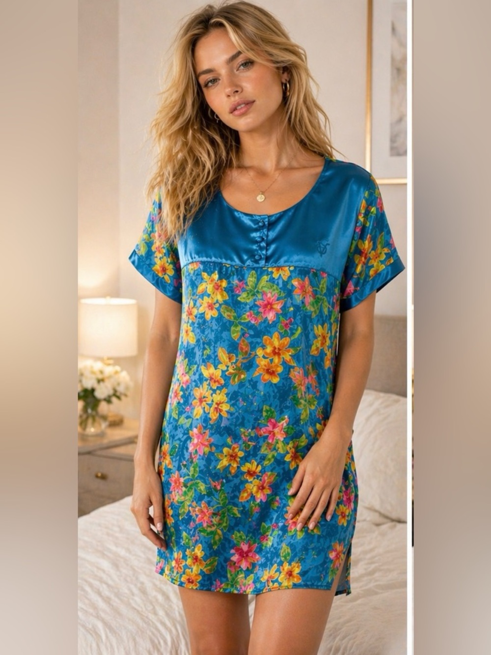 ✨🌺 Vintage Victoria’s Secret Floral Satin Nightgown – Bright, Silky & Rare! 🌺✨